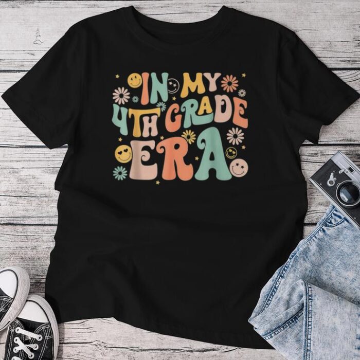 In My Fourth Grade Era First Day Of 4Th Grade Teachers Girls Unisex T-shirt