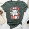 Spooky Aunt Floral Ghost Hippie Halloween Spooky Family Unisex T-shirt