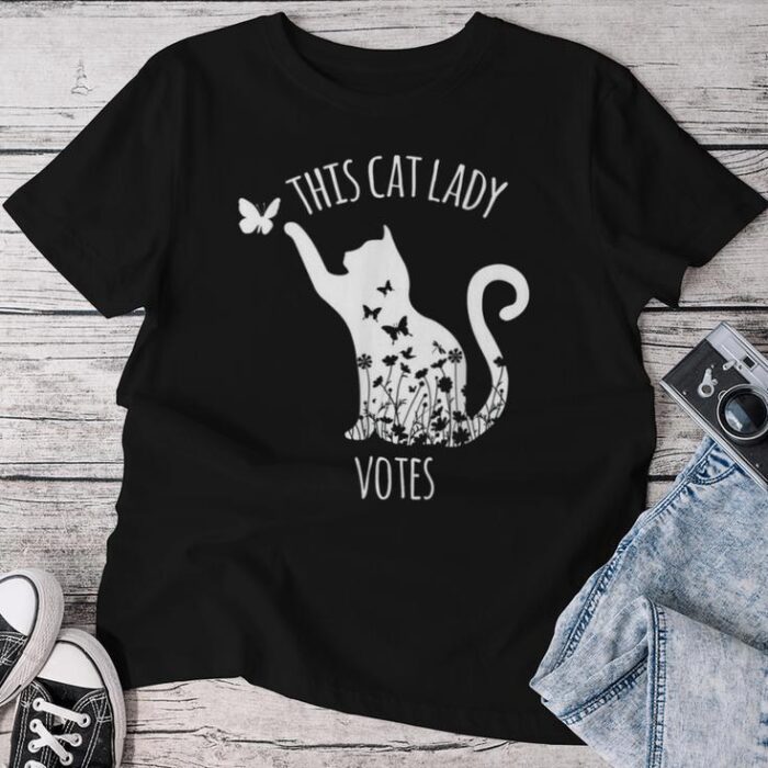 This Cat Lady Votes Ladies Is Voting Kamala Unisex T-shirt