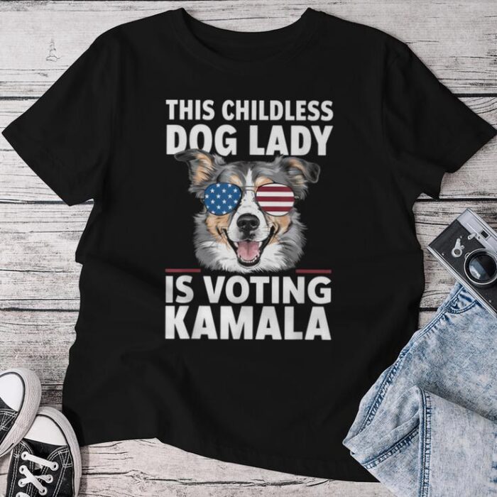 This Childless Dog Lady Is Voting Kamala-Harris 2024 Unisex T-shirt