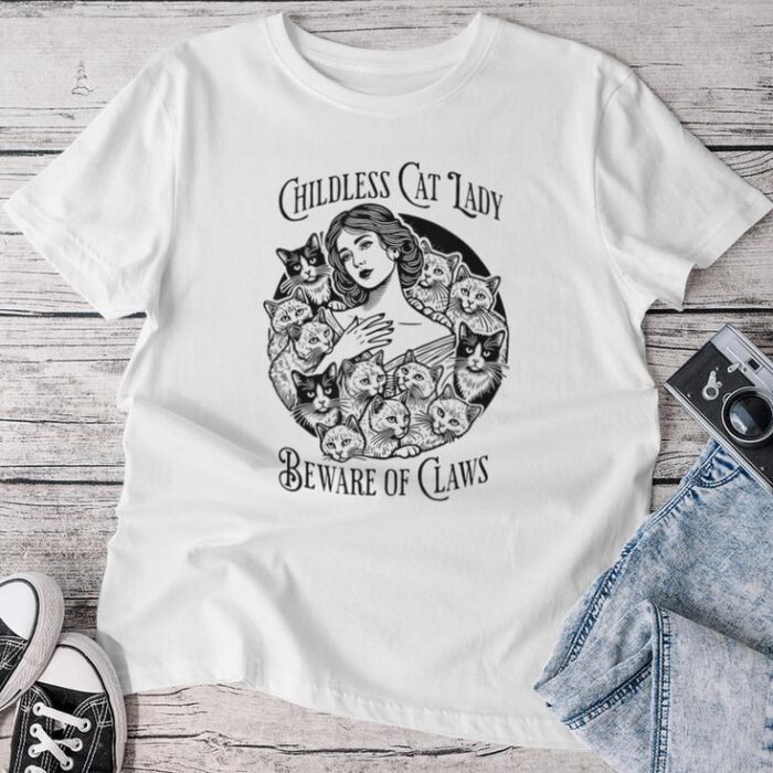 Vintage Childless Cat Lady Beware Of Claws Girl Madam Kamala Unisex T-shirt